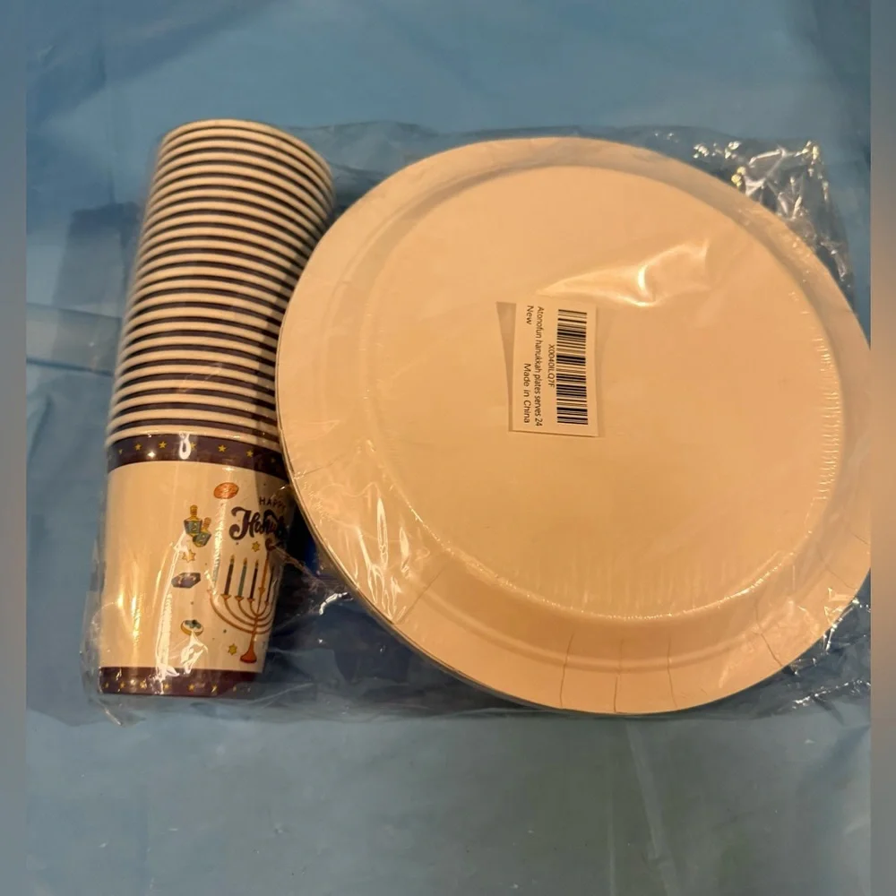 Hanukkah Party Set for 24 Brand New